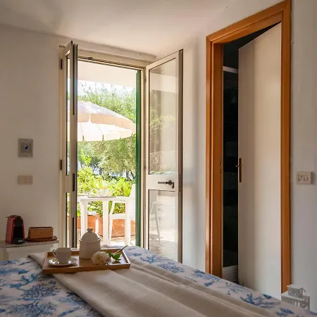 Casa Palinuro Vacanze Fronte Spiaggia Exterior photo