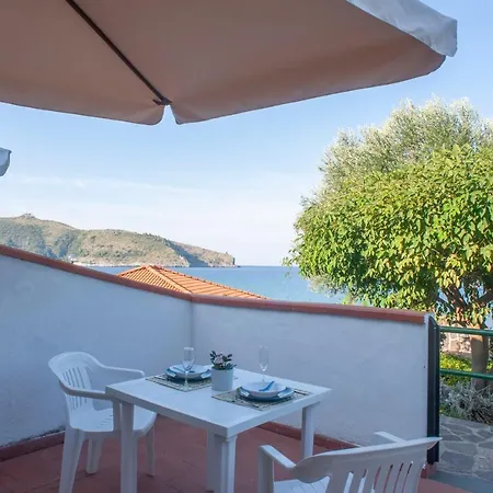 Casa Palinuro Vacanze Fronte Spiaggia Exterior photo