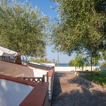 Casa Palinuro Vacanze Fronte Spiaggia Exterior photo