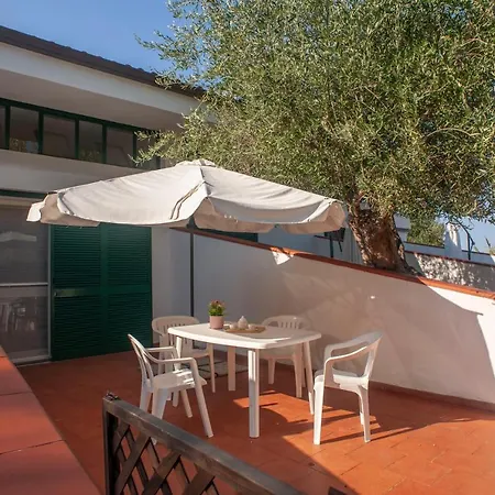Casa Palinuro Vacanze Fronte Spiaggia Exterior photo