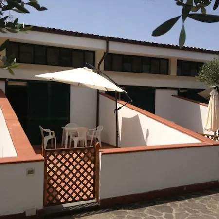 Casa Palinuro Vacanze Fronte Spiaggia Exterior photo